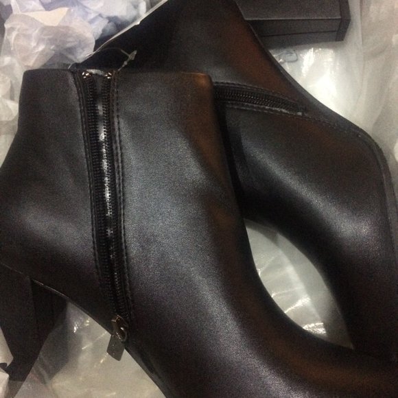 Aqua College Women's Taylor Waterproof Booties - Picture 4 of 6